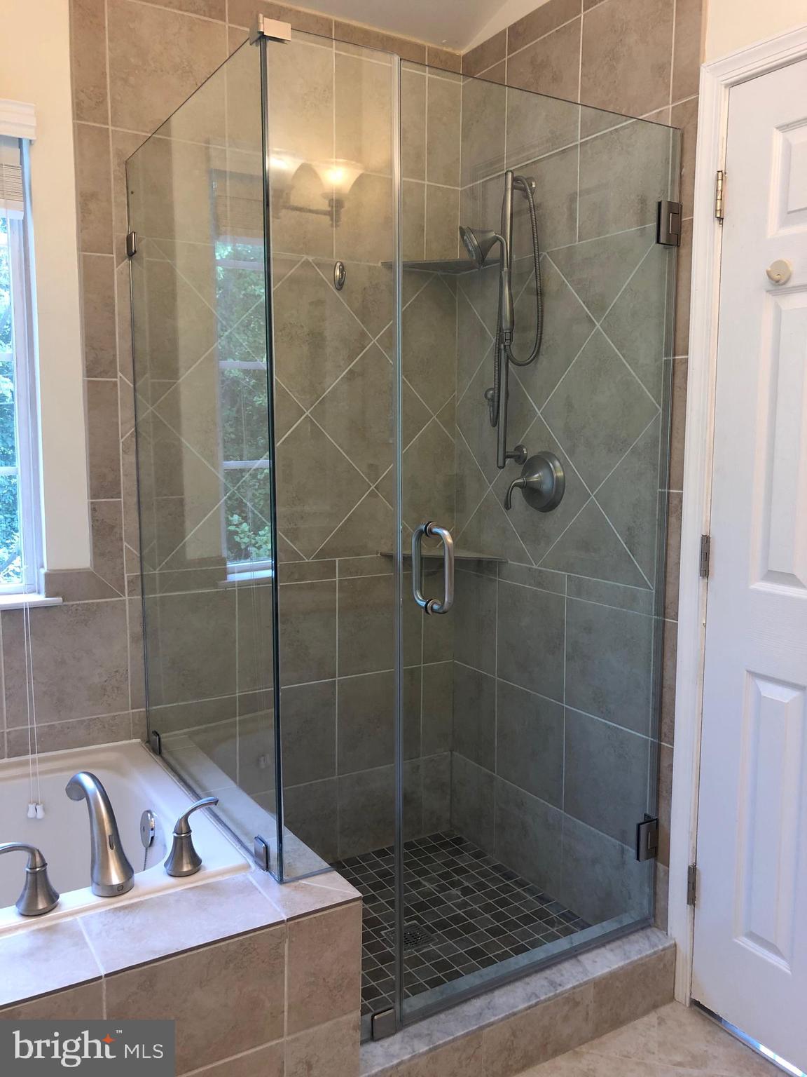 KINGSTOWNE - Residential Lease