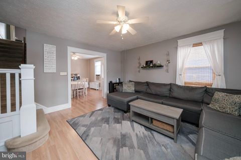 Townhouse For Sale - 41 N Carroll Street<br/> READING, PA 19611