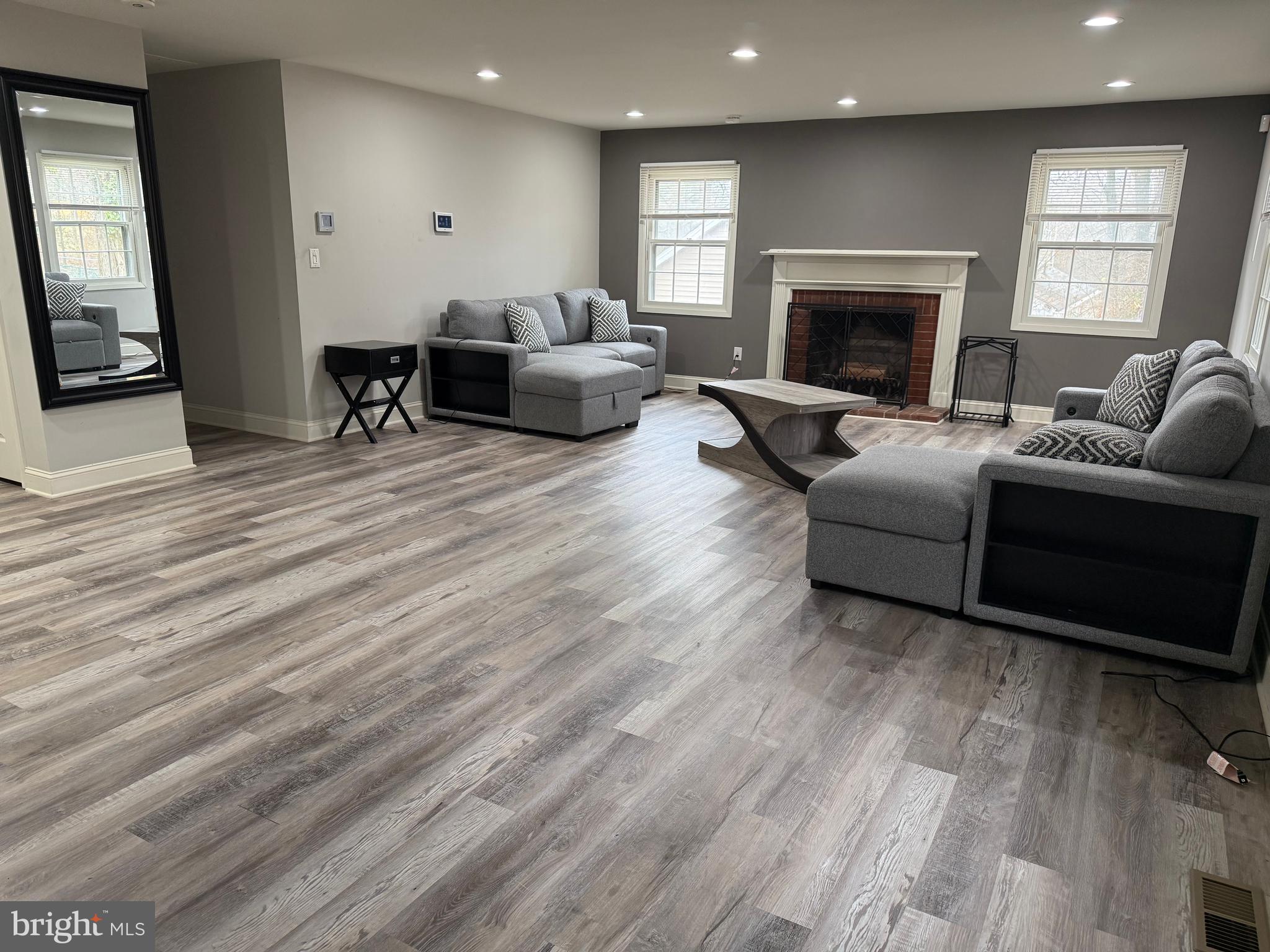 MONTPELIER - Residential