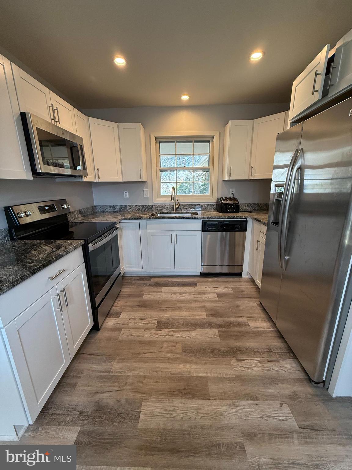 MONTPELIER - Residential