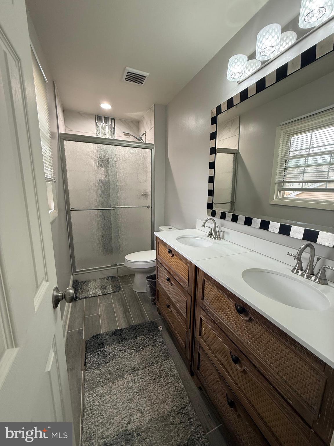 MONTPELIER - Residential