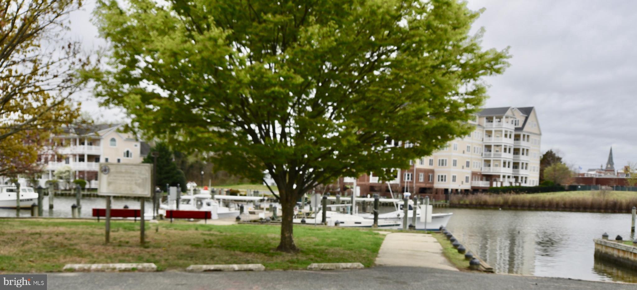 DEEP HARBOR - Residential