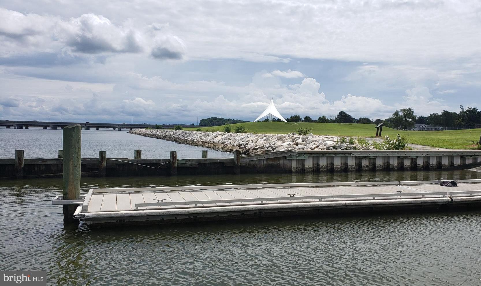 DEEP HARBOR - Residential