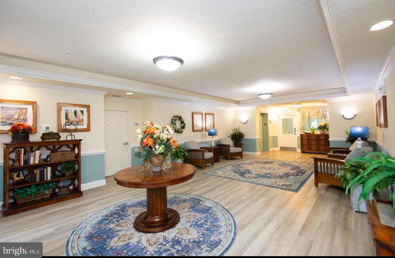 700 CATTAIL COVE 302