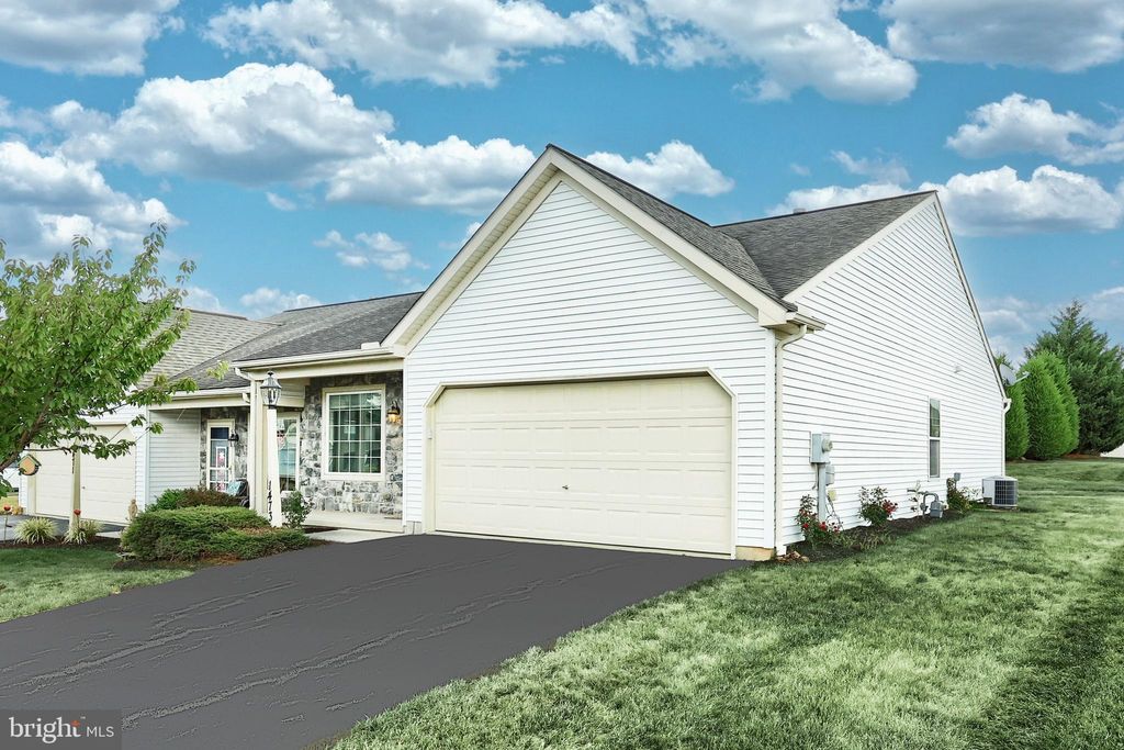 Photo of 1473 Windemere Place, DOVER, PA 17315 (MLS # PAYK2090048)