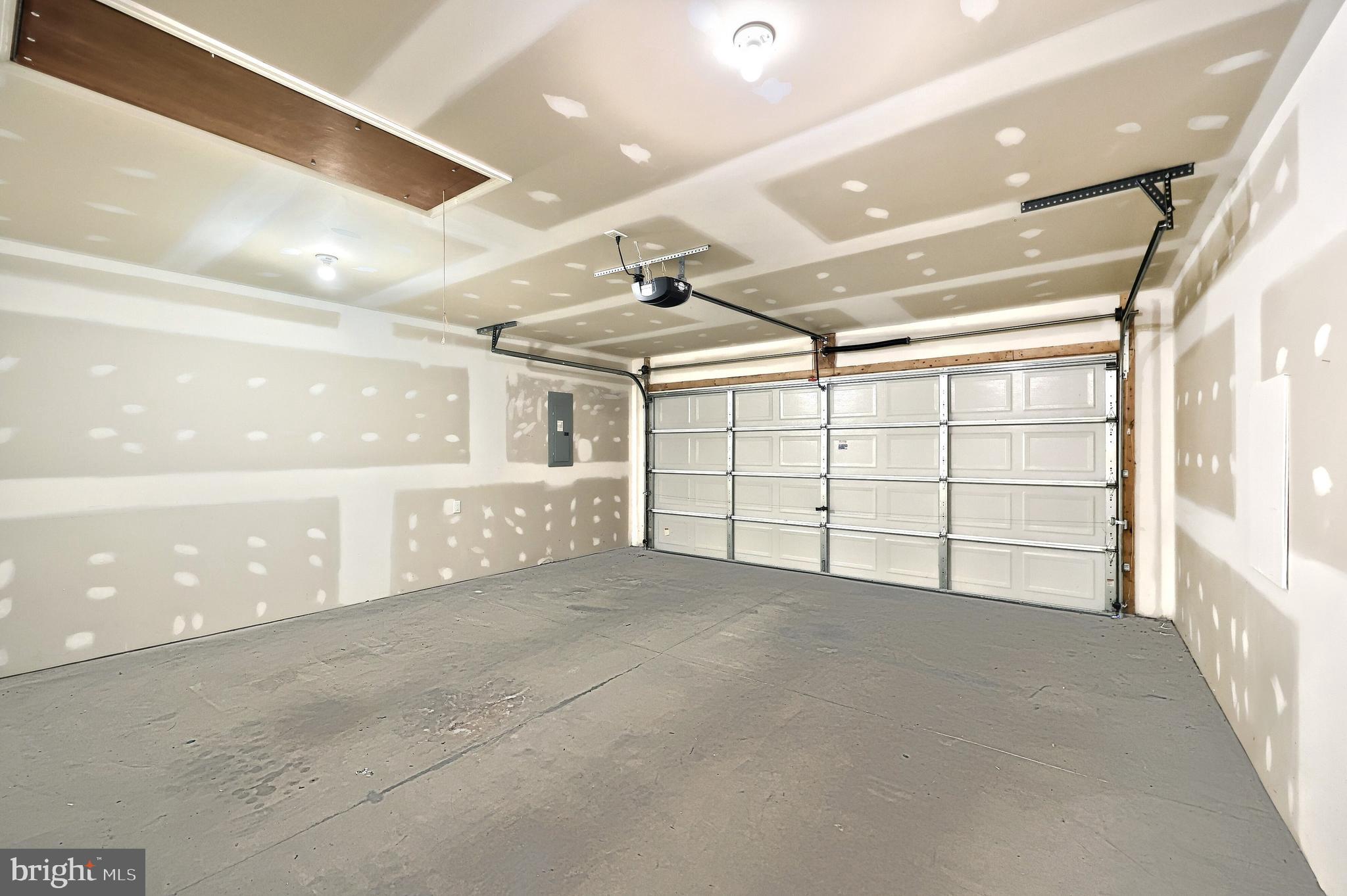 FAIRE WYND - Residential