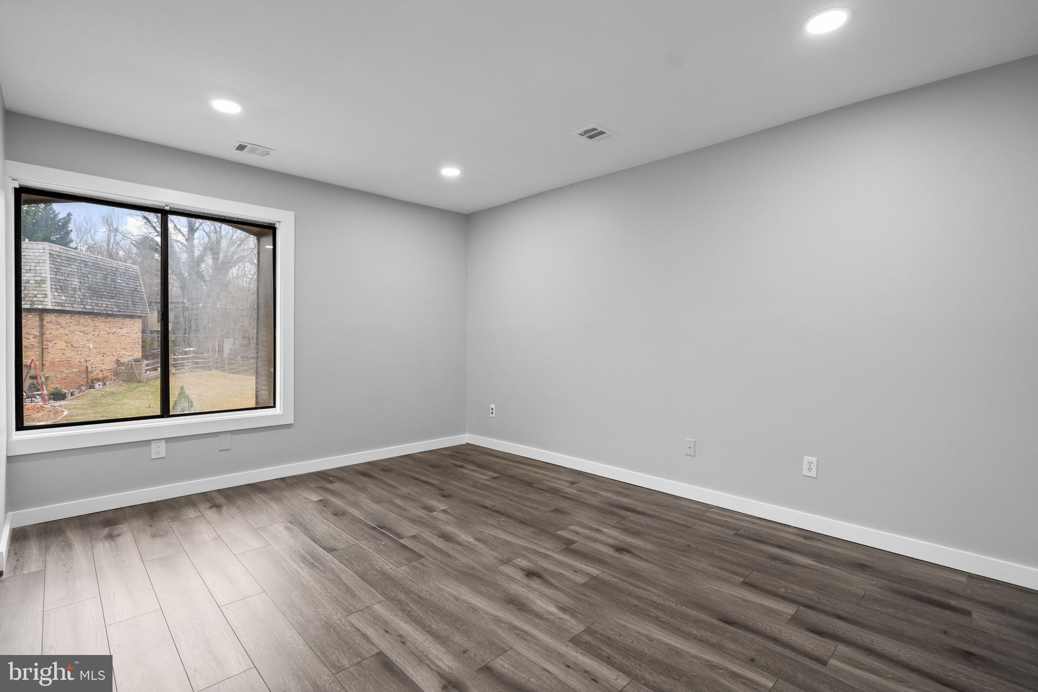 HIGHFIELD - Residential