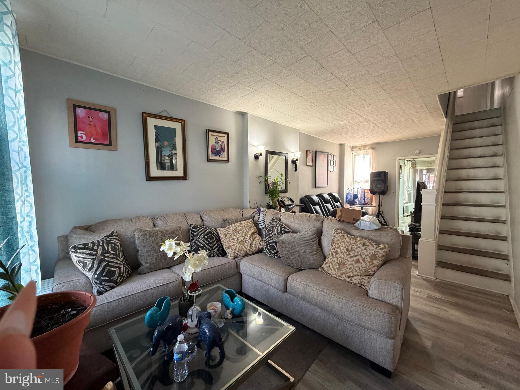 1336 MULBERRY STREET