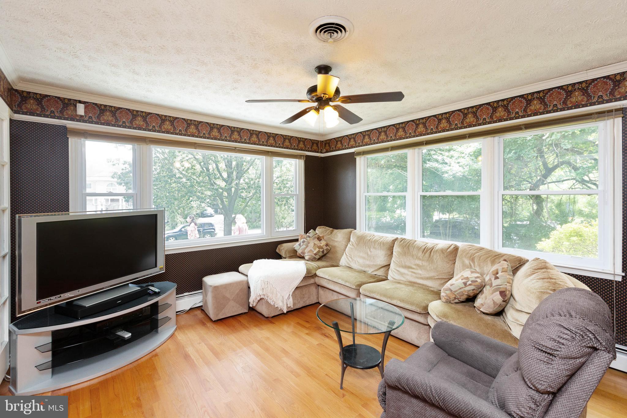 HILLSMERE ESTATES - Residential