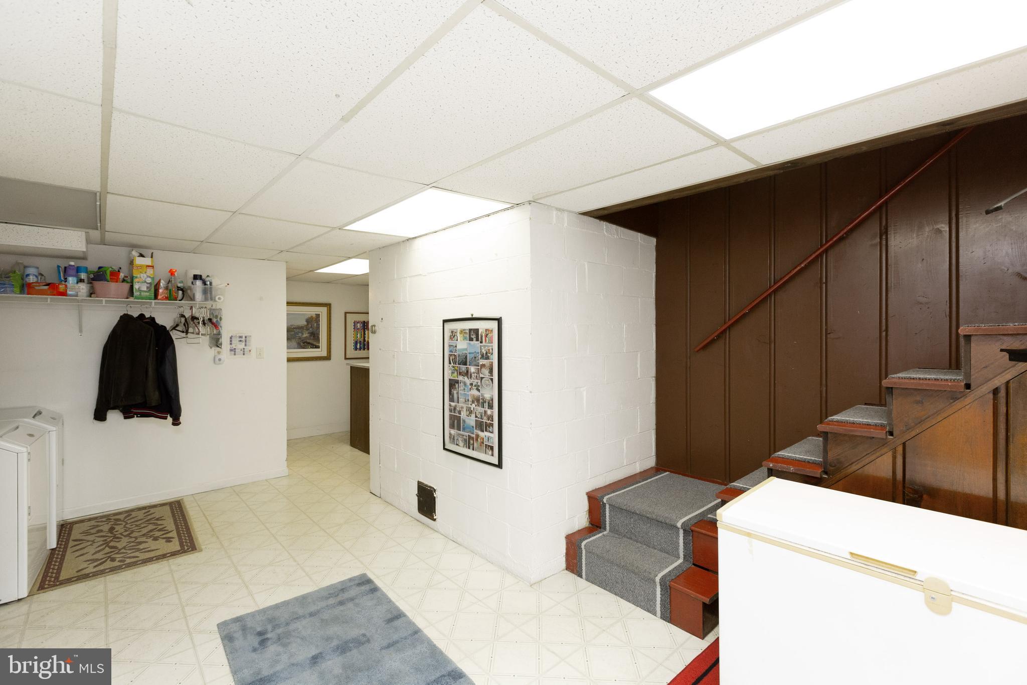 HILLSMERE ESTATES - Residential