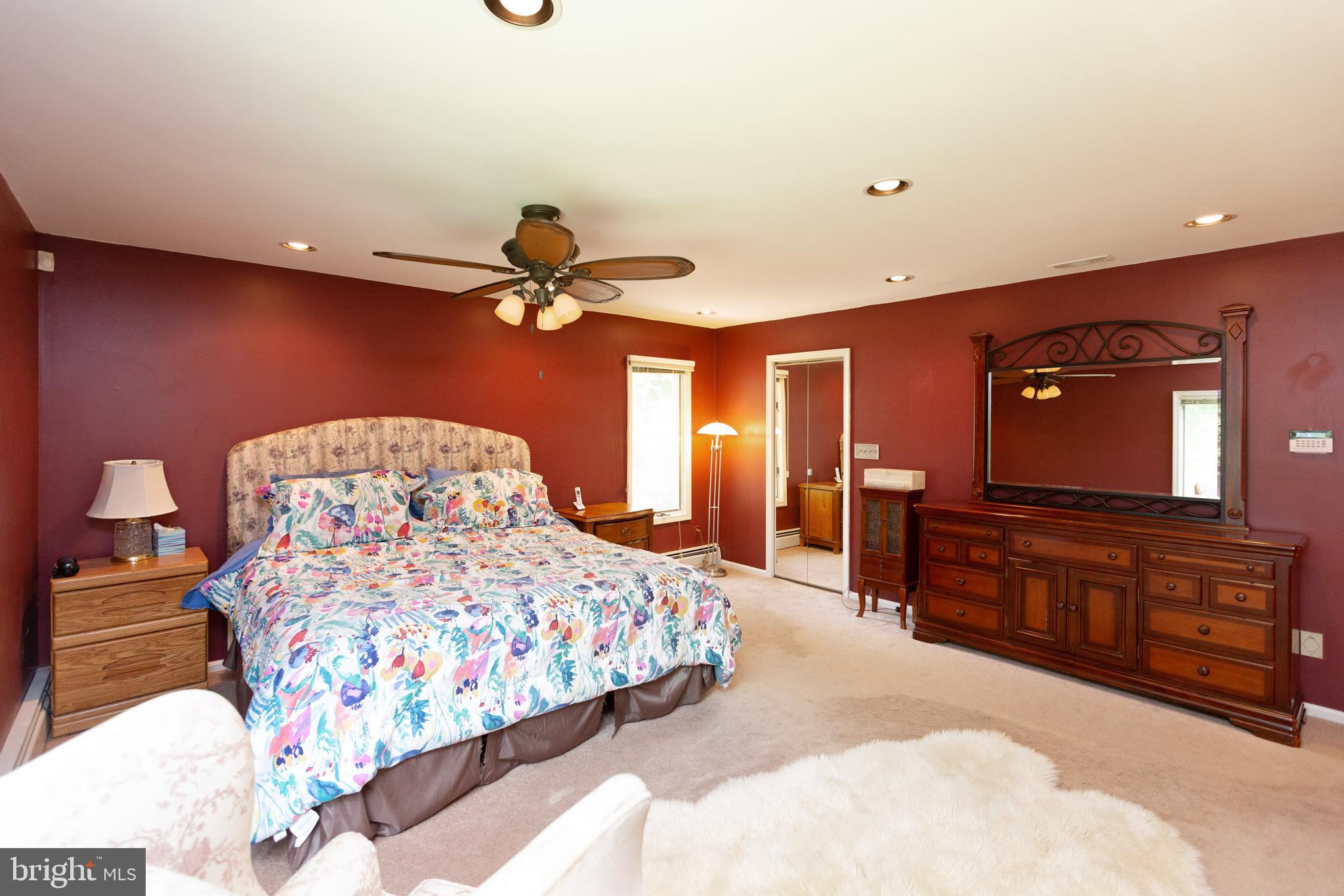 HILLSMERE ESTATES - Residential