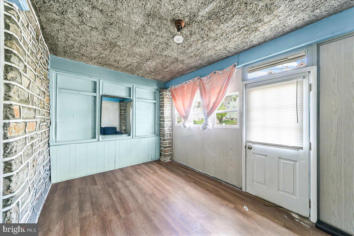 9 ARDSLEY ROAD