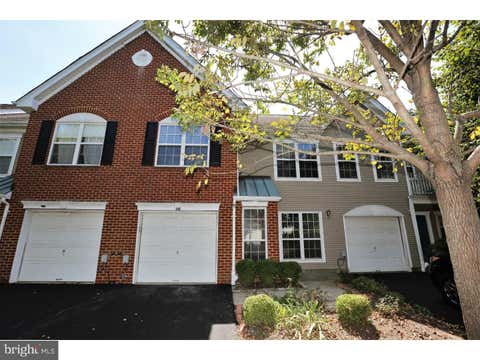 Photo of 16 Lee Court, PLAINSBORO, NJ 08536 (MLS # NJMX2012634)