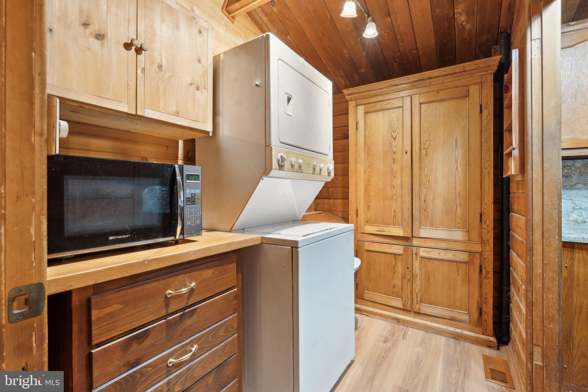 SHENANDOAH RETREAT - Residential