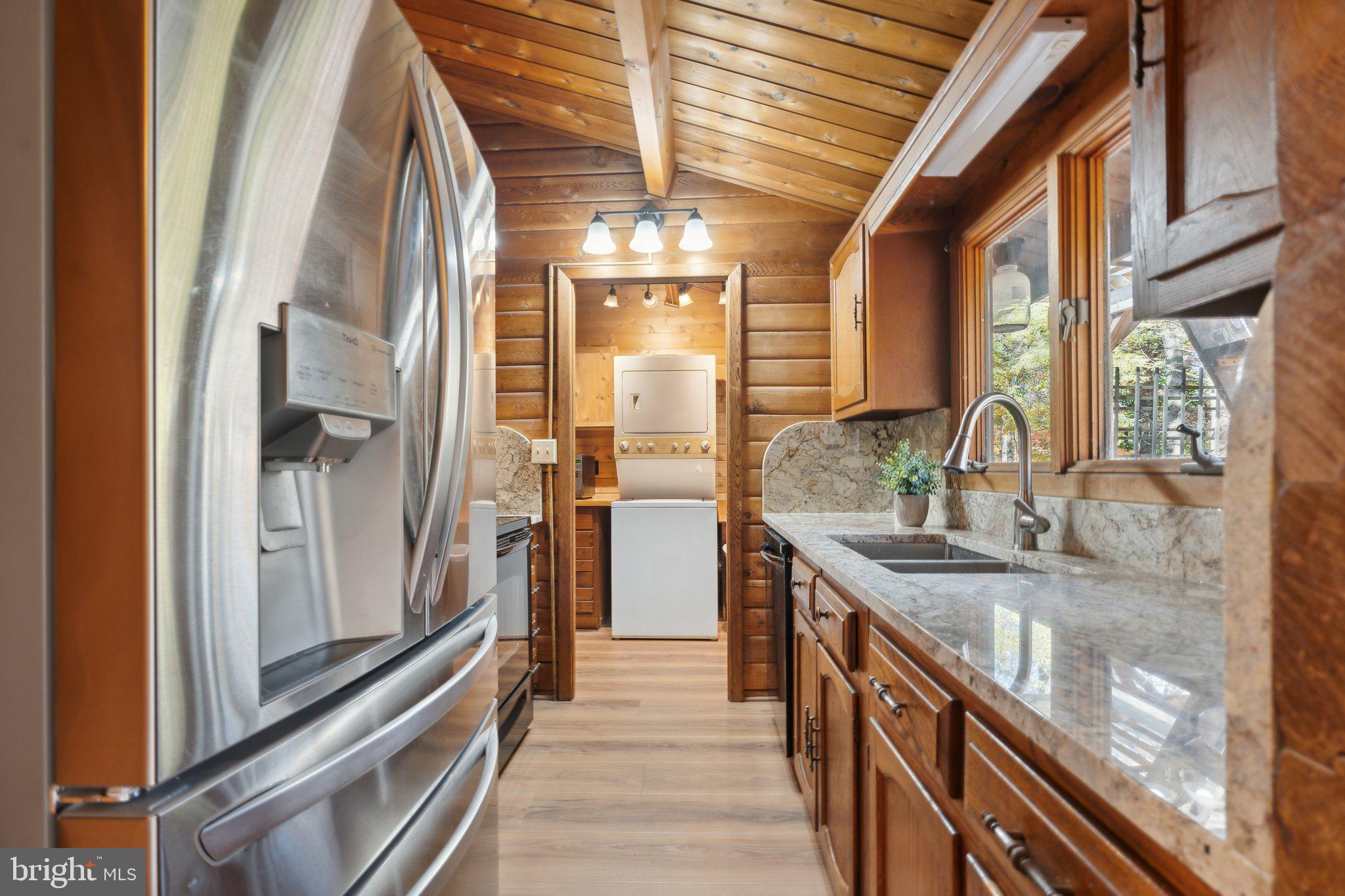 SHENANDOAH RETREAT - Residential