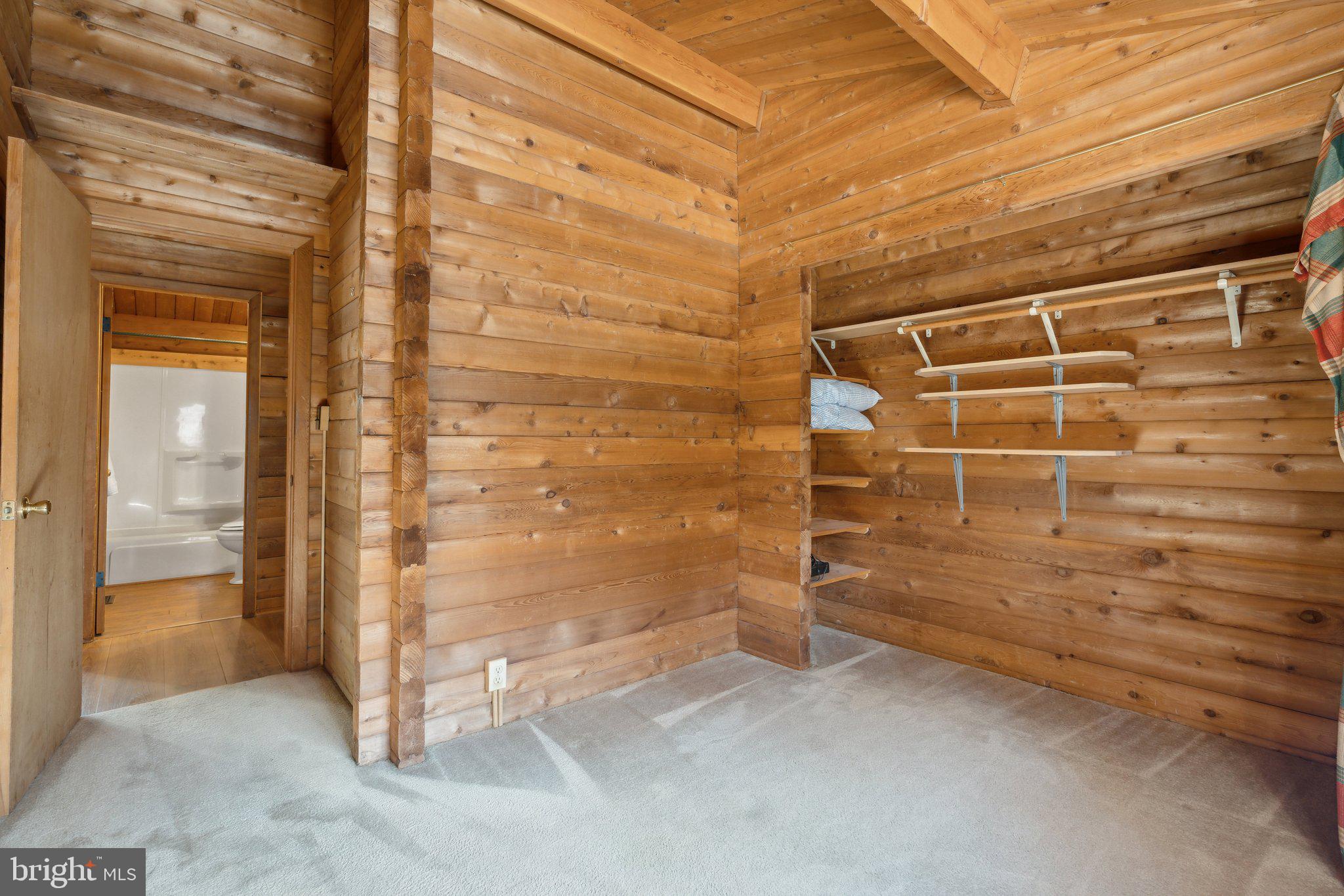 SHENANDOAH RETREAT - Residential