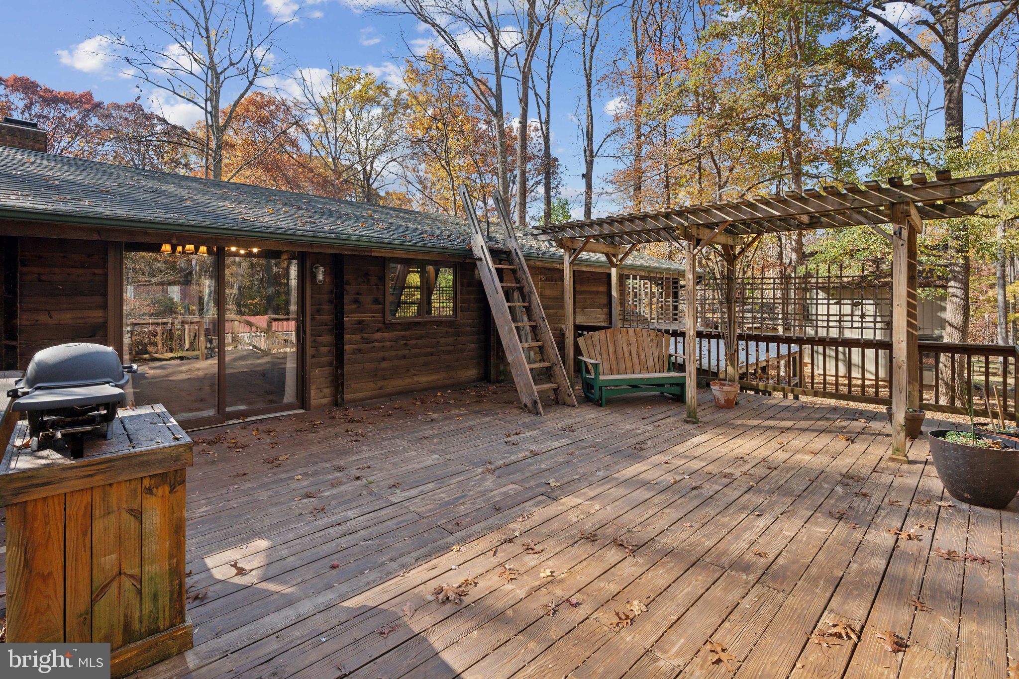 SHENANDOAH RETREAT - Residential