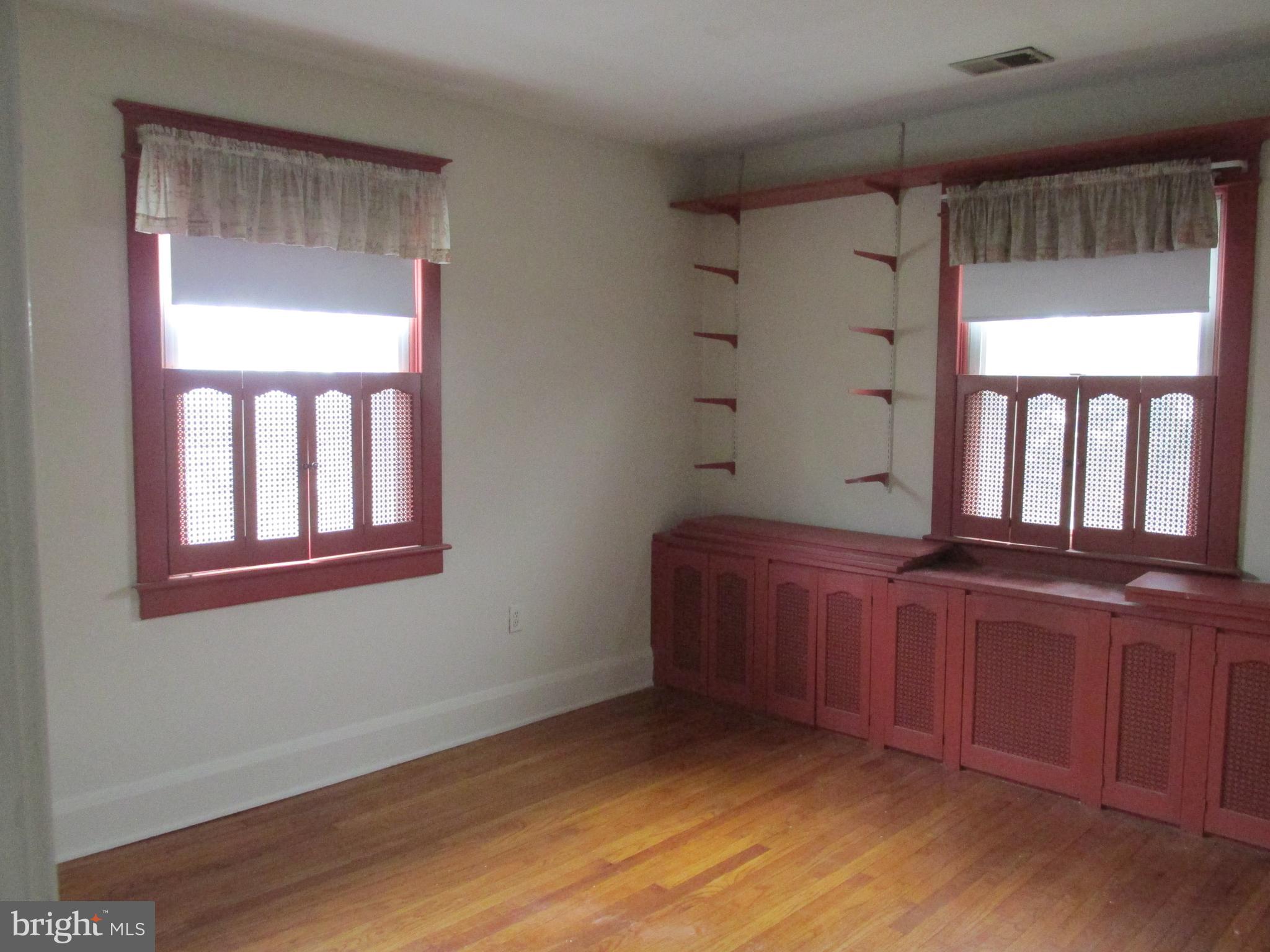 OLD DUNDALK - Residential