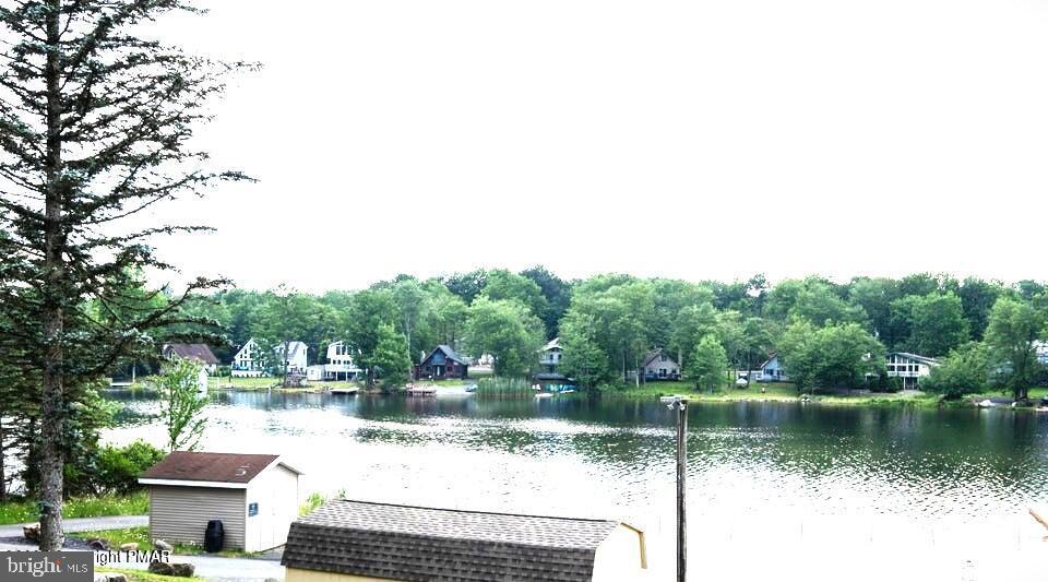 POCONO COUNTRY PLACE - Residential