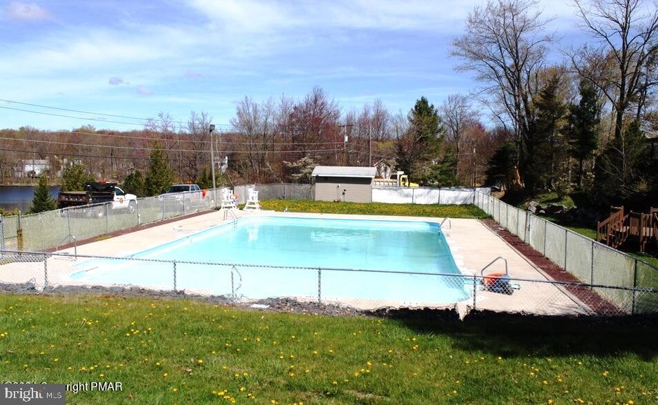 POCONO COUNTRY PLACE - Residential