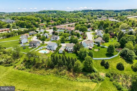 Tiny photo for 19 Rebecca Lane, YORK, PA 17403 (MLS # PAYK2103650)