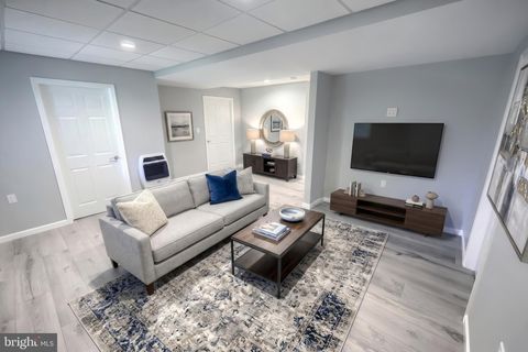 Tiny photo for 19 Rebecca Lane, YORK, PA 17403 (MLS # PAYK2103650)