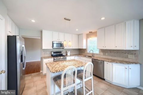 Tiny photo for 19 Rebecca Lane, YORK, PA 17403 (MLS # PAYK2103650)