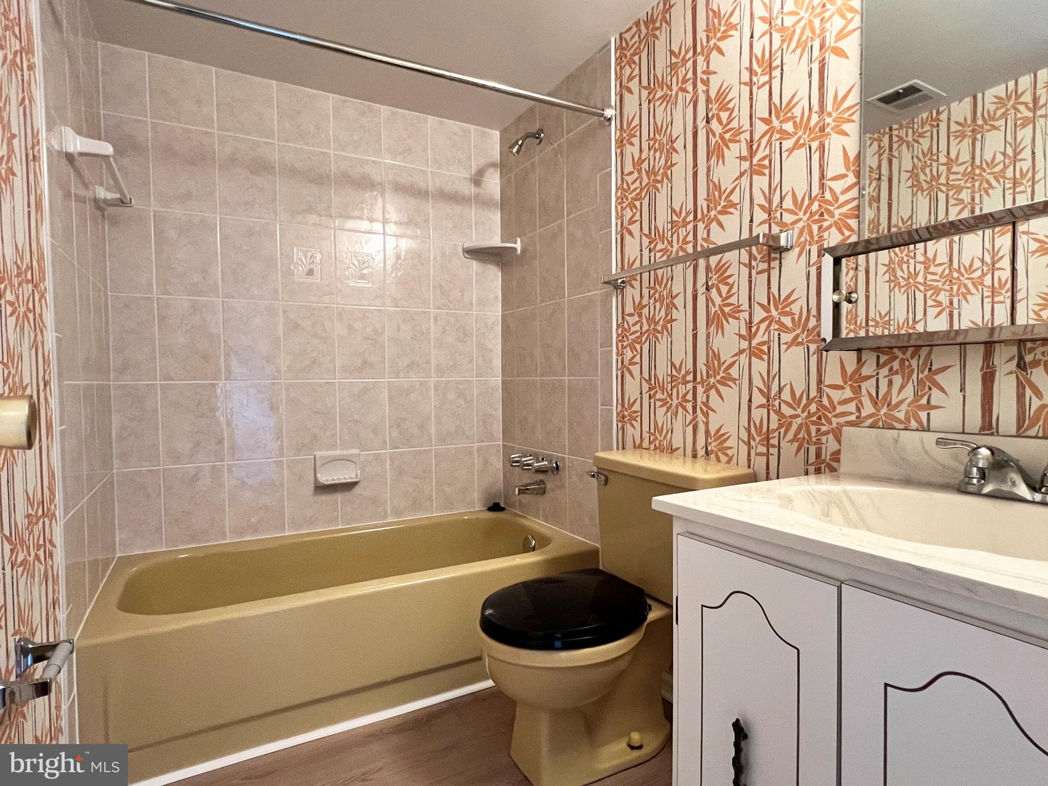 SEMINARY HEIGHTS - Residential