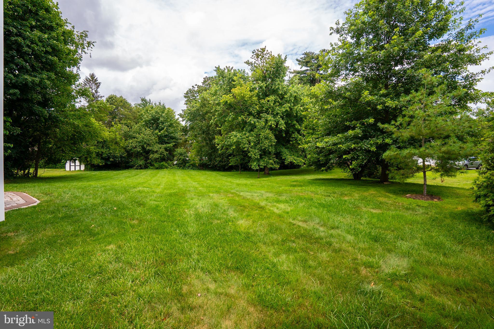 6 MAPLE AVENUE