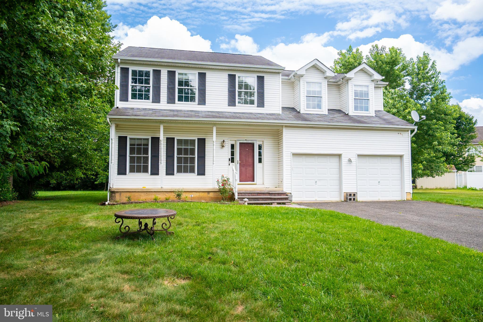 6 MAPLE AVENUE
