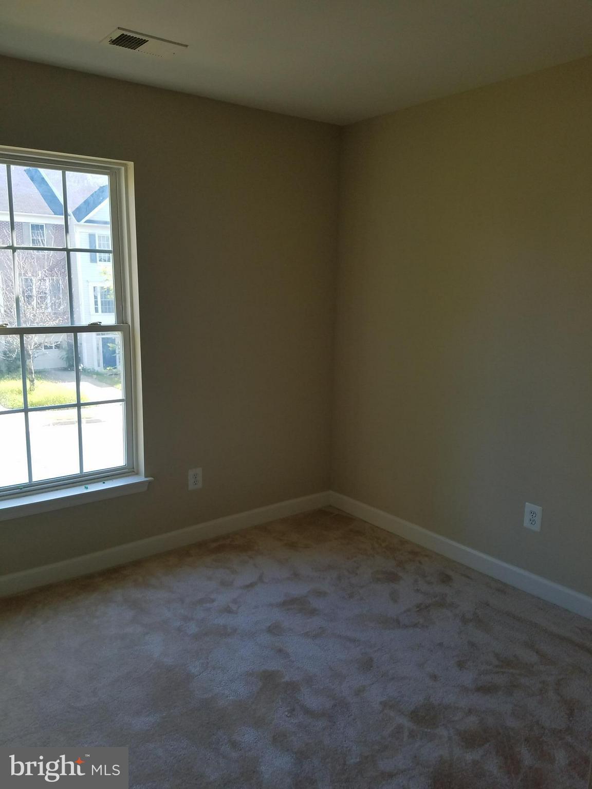 PRINCE WILLIAM COMMONS - Residential Lease