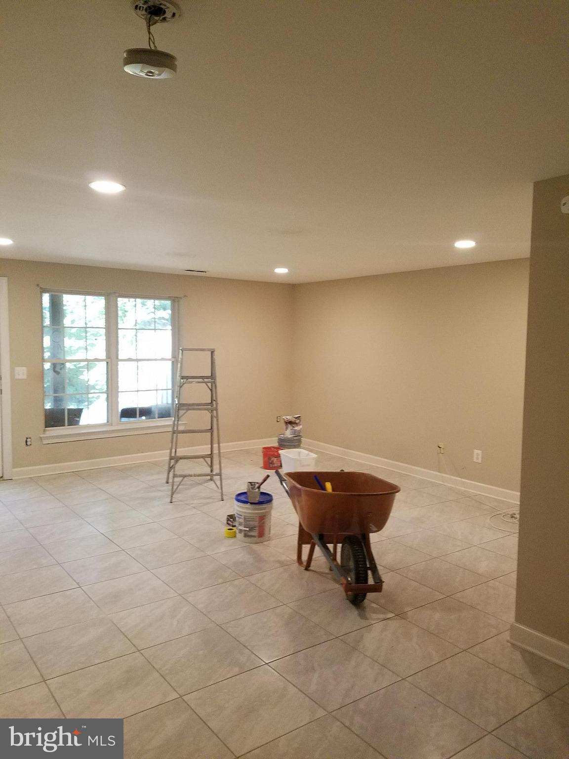 PRINCE WILLIAM COMMONS - Residential Lease