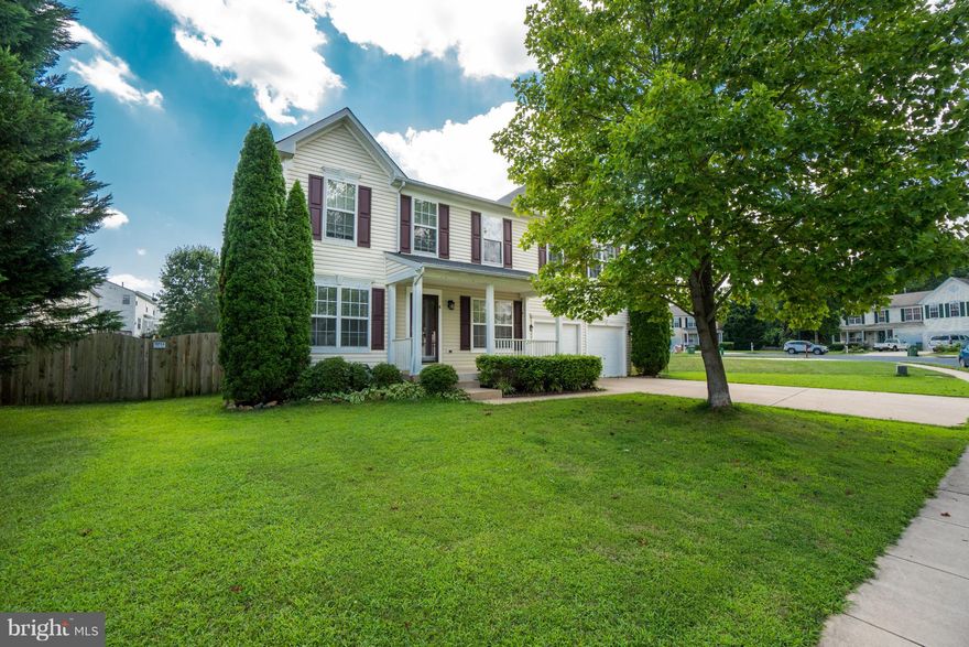 DON'T MISS OUT ON THIS 4 BEDROOM, 2 1/2 BATH COLONIAL, LOCATED IN A CULDESAC!  RENOVATED KITCHEN WITH NEW GRANITE COUNTERTOPS AND PROFESSIONALLY PAINTED WHITE CABINETS!  NEW LIGHT FIXTURES! NEW PAINT THROUGHOUT HOME!  NEW CARPET IN LIVING ROOM AND DINING ROOM! NEW DECK WITH A FENCED IN YARD! LARGE BONUS ROOM UPSTAIRS WITH VAULTED CEILINGS! VAULTED CEILING IN MASTER BEDROOM!