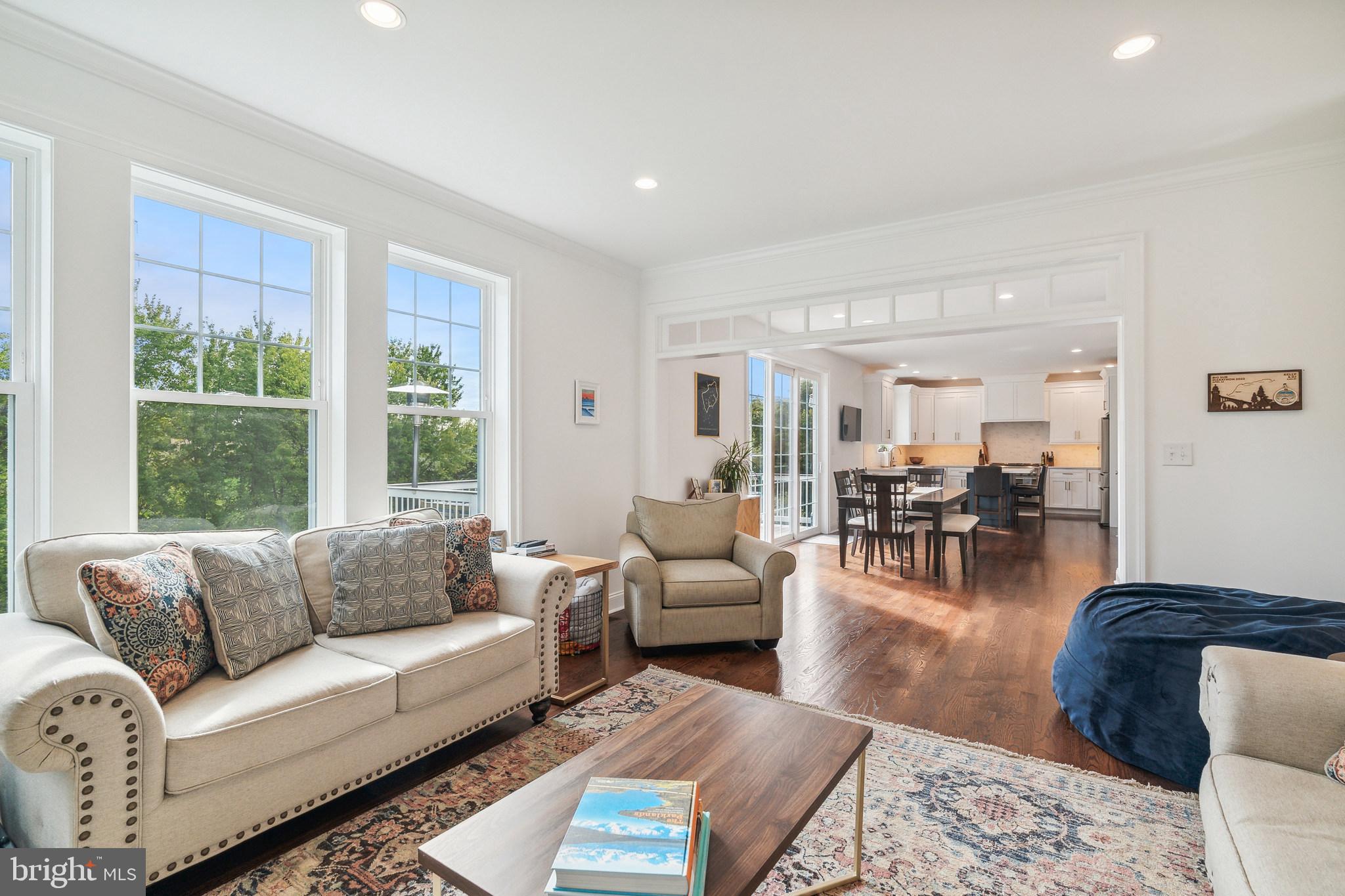 PLYMOUTH VALLEY ESTATES - Residential