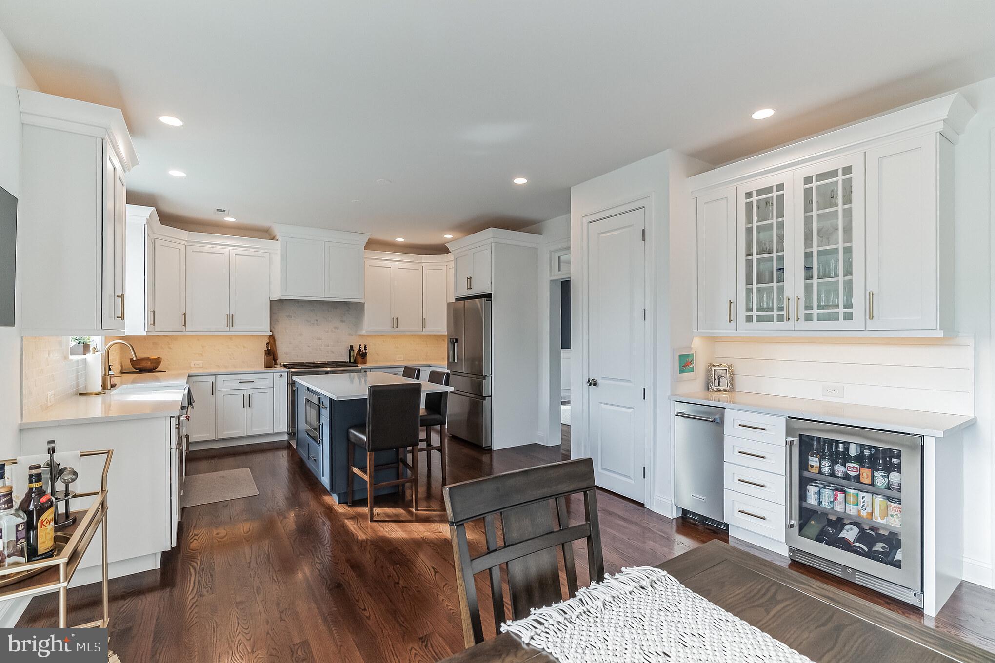 PLYMOUTH VALLEY ESTATES - Residential