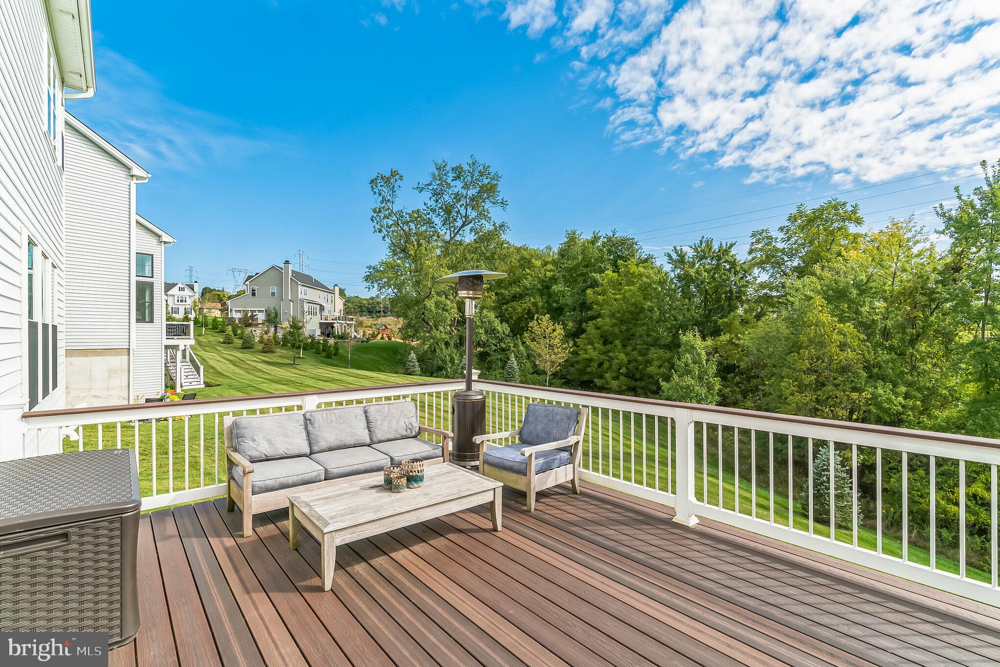 PLYMOUTH VALLEY ESTATES - Residential