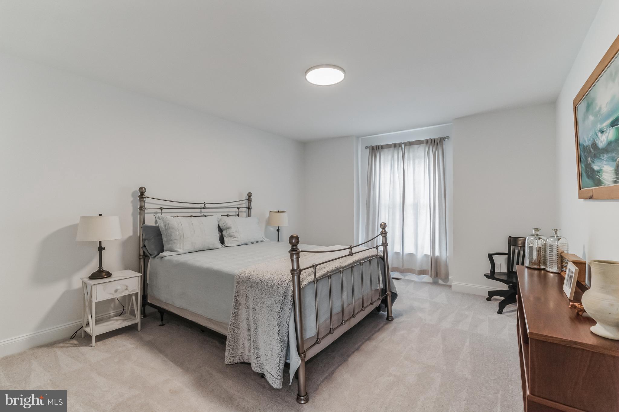 PLYMOUTH VALLEY ESTATES - Residential