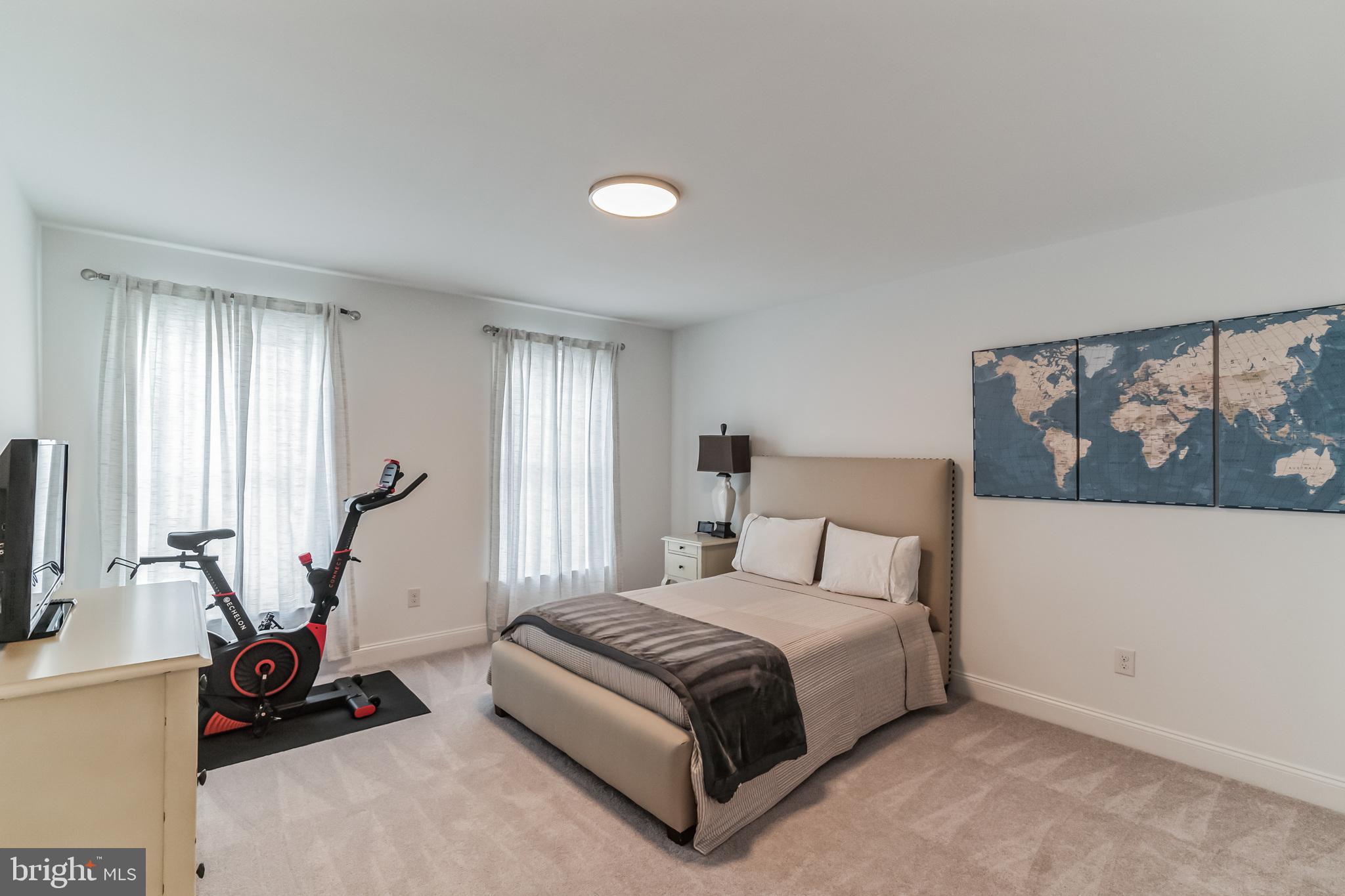 PLYMOUTH VALLEY ESTATES - Residential