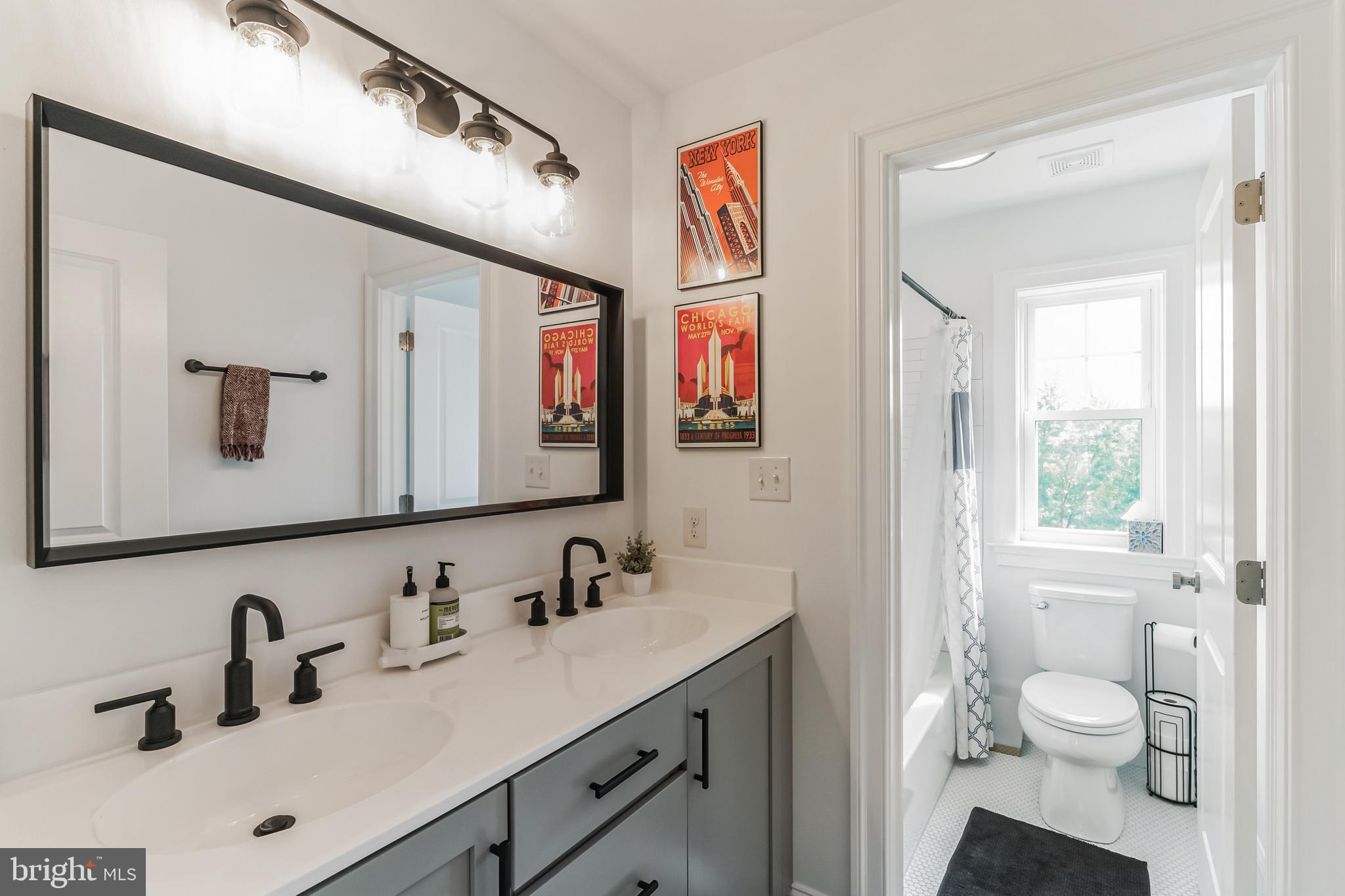 PLYMOUTH VALLEY ESTATES - Residential