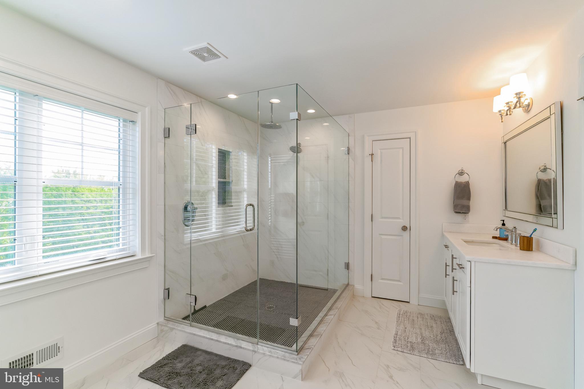 PLYMOUTH VALLEY ESTATES - Residential