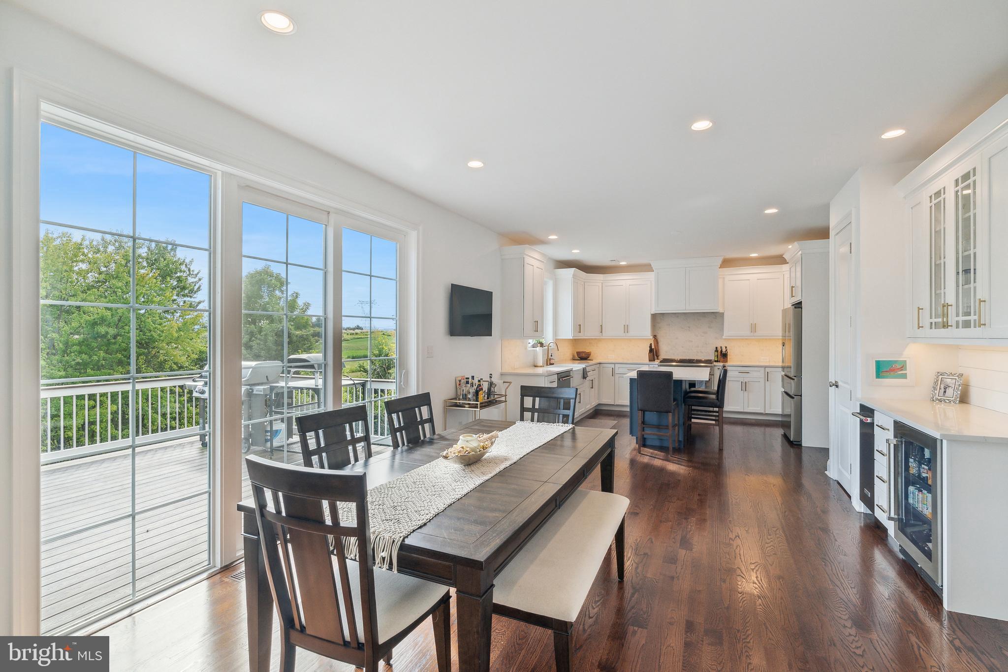 PLYMOUTH VALLEY ESTATES - Residential