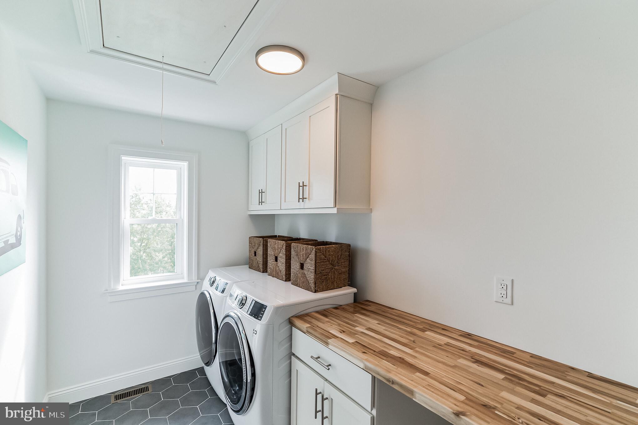 PLYMOUTH VALLEY ESTATES - Residential