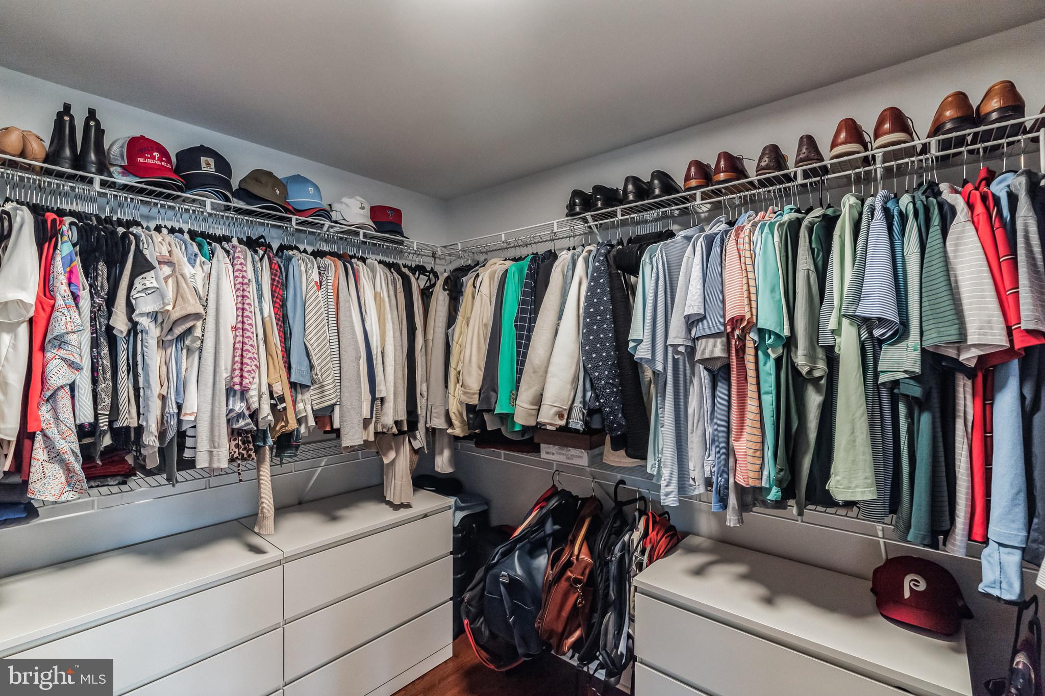 PLYMOUTH VALLEY ESTATES - Residential