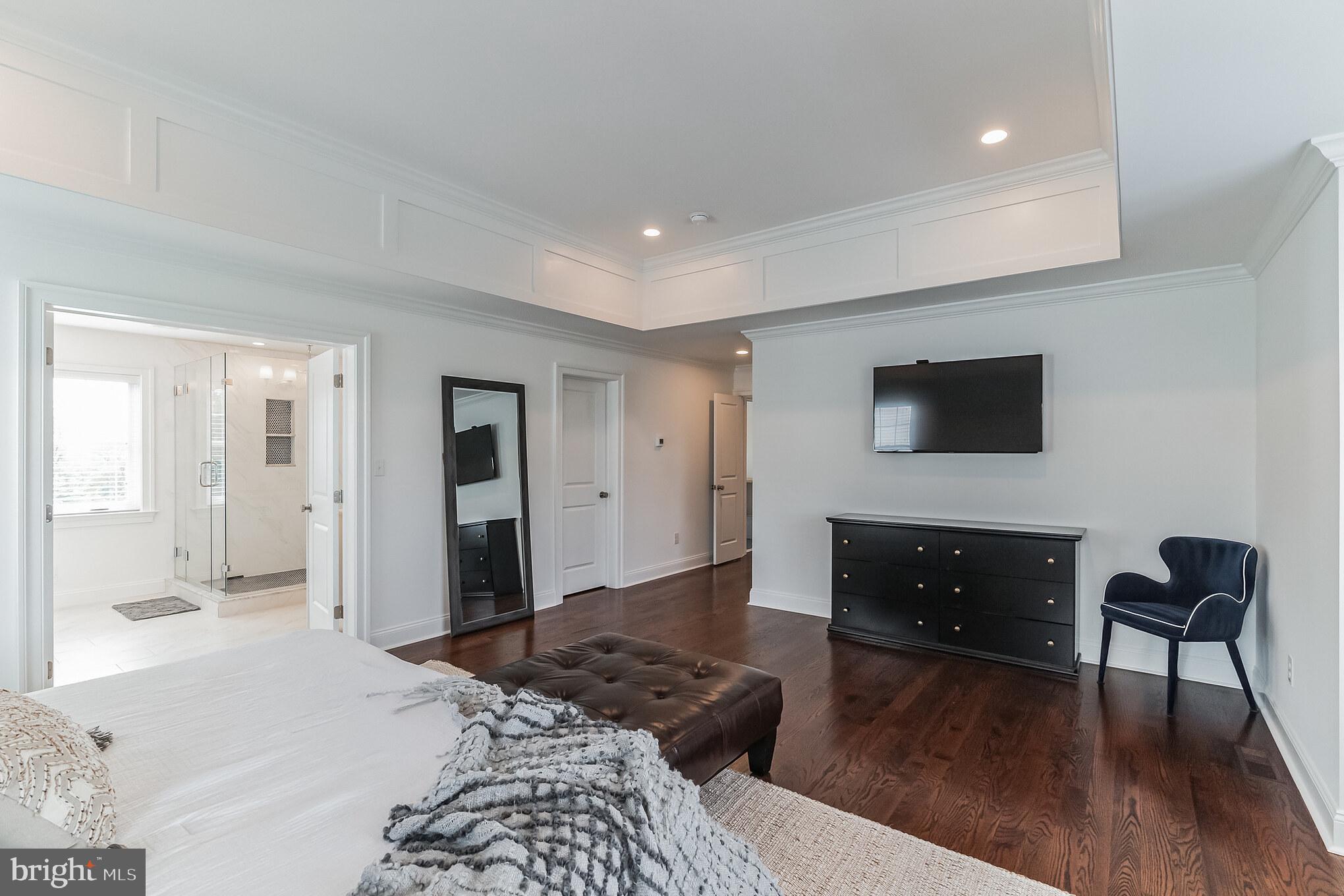 PLYMOUTH VALLEY ESTATES - Residential