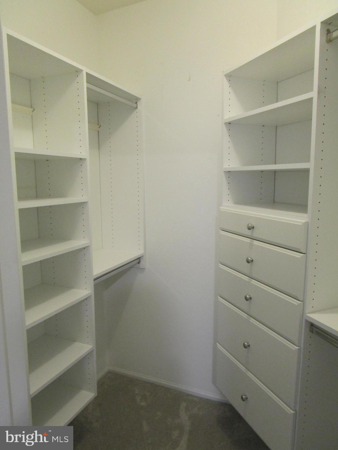 WHITE FLINT STATION - Residential