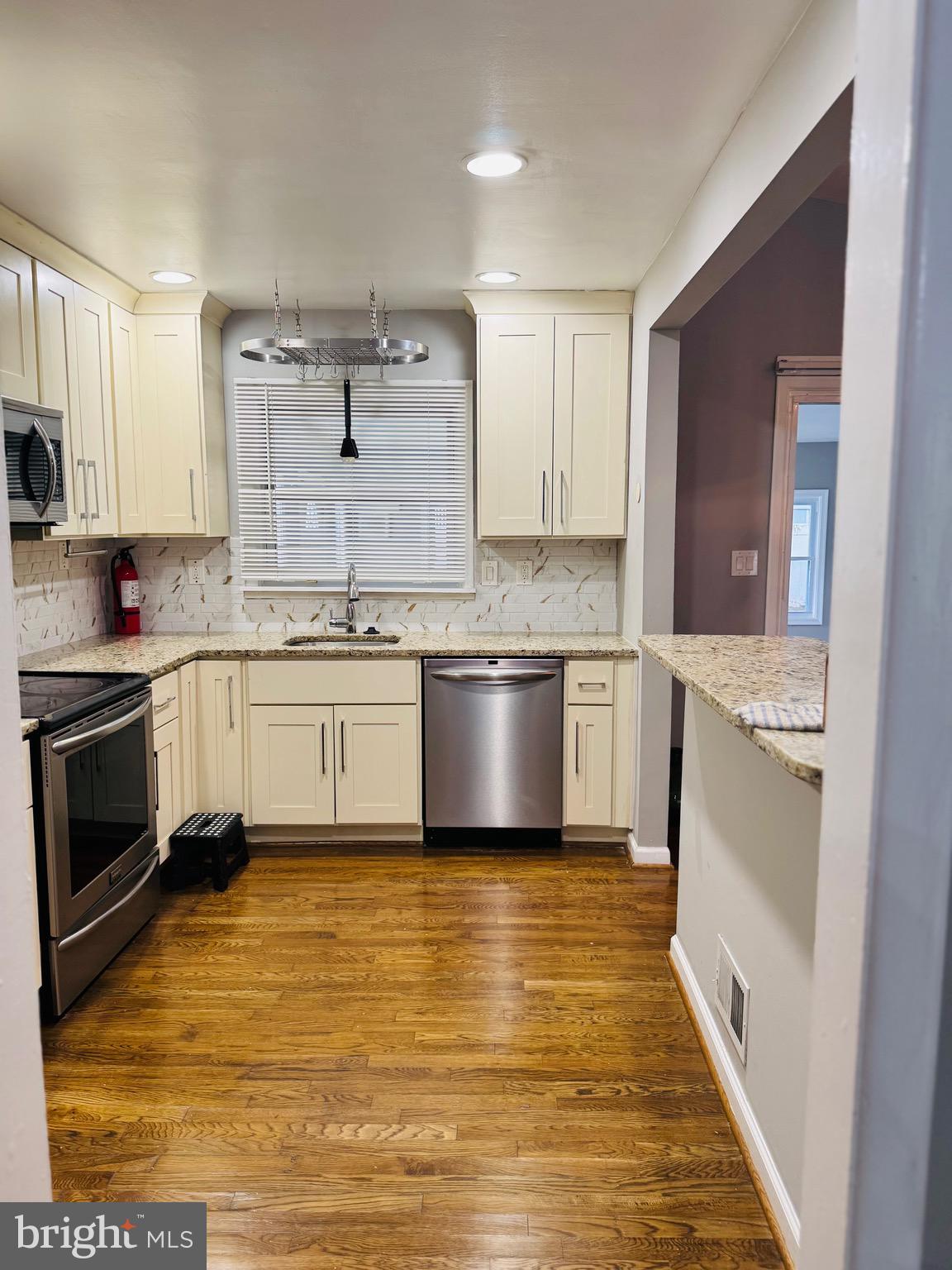 GWYNNVALE - Residential