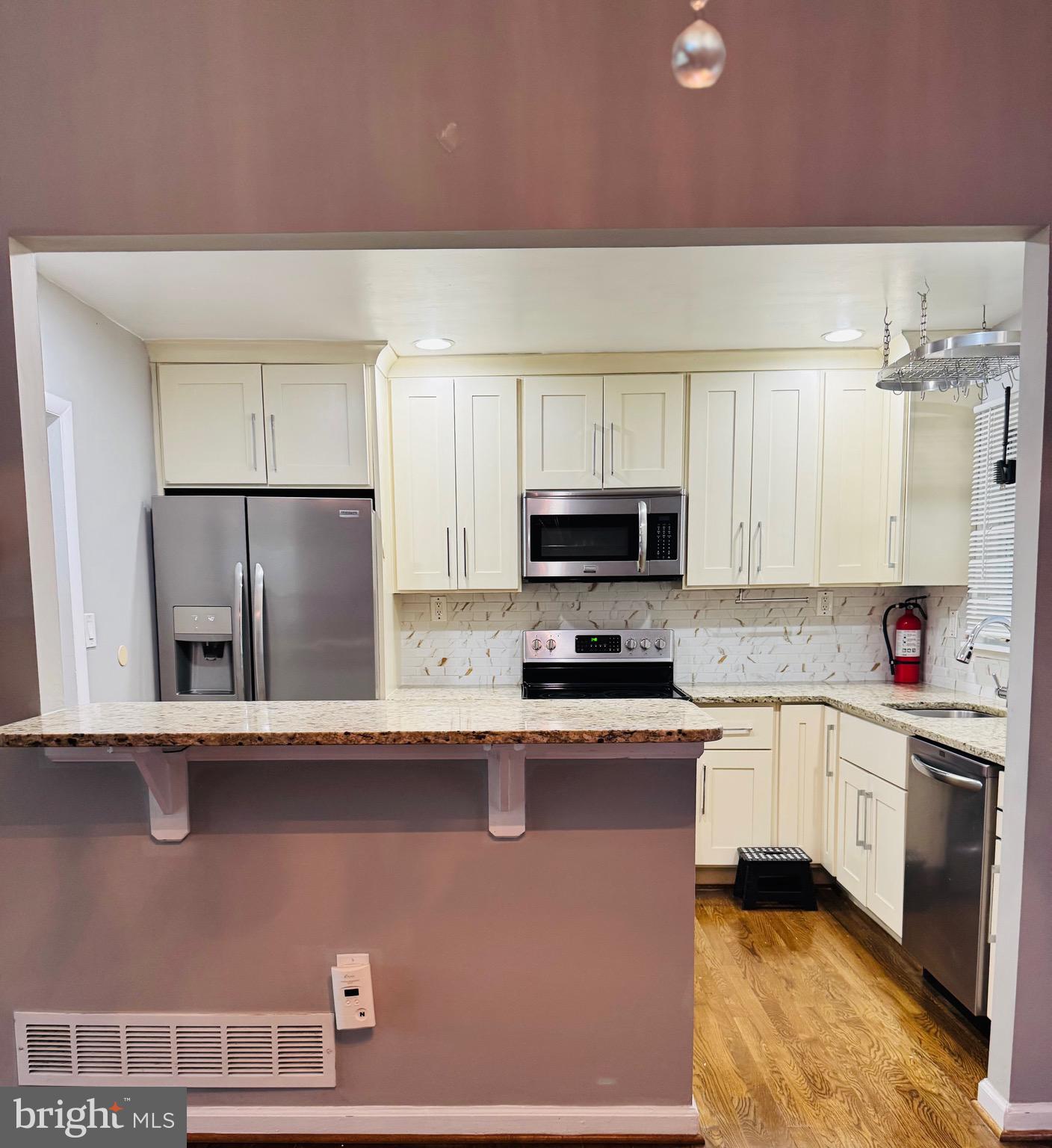 GWYNNVALE - Residential