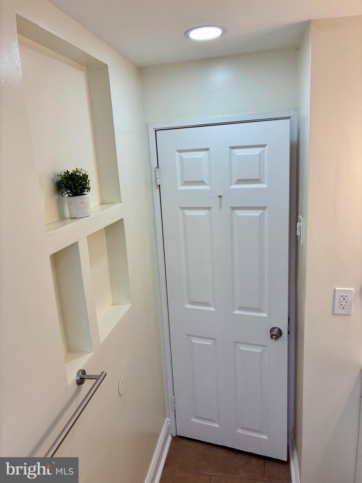 LAKELAND - Residential