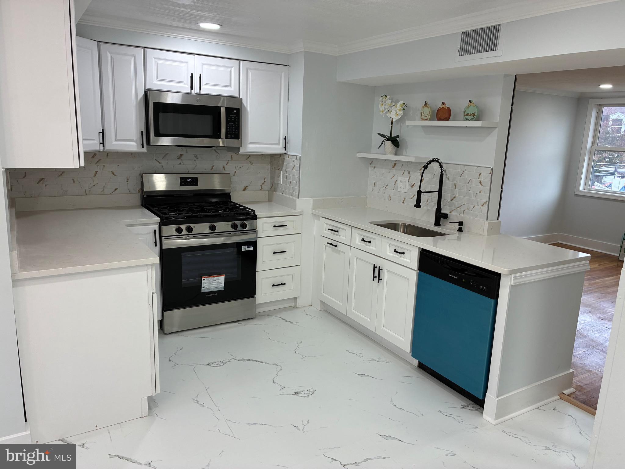 LAKELAND - Residential