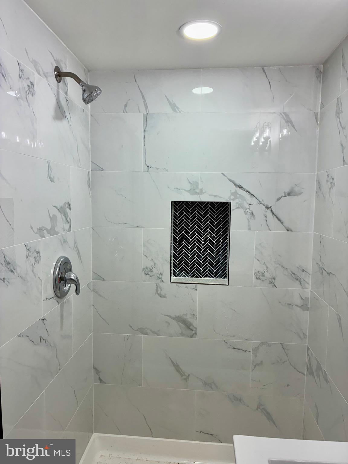 LAKELAND - Residential